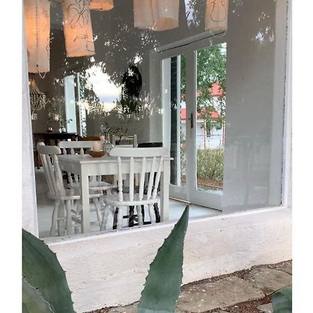 The Richmond Cafe And Rooms Exterior foto